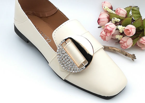 China Hebillas resistentes del zapato de las señoras de la abrasión redonda, reemplazo de la hebilla del zapato proveedor