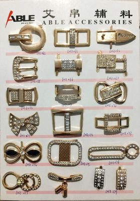 China Pequeña costura accesoria redonda cuadrada de la hebilla DIY de la aleación del cinc del arma del oro de plata del negro proveedor