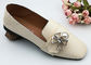 Clips plásticos formados flor de la hebilla para los zapatos de diversos estilos con la perla proveedor